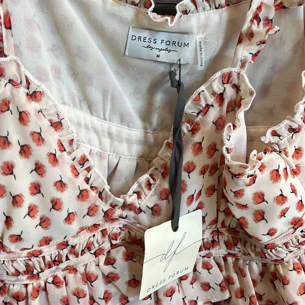 NWT Vici Floral Top - Picture 3 of 3